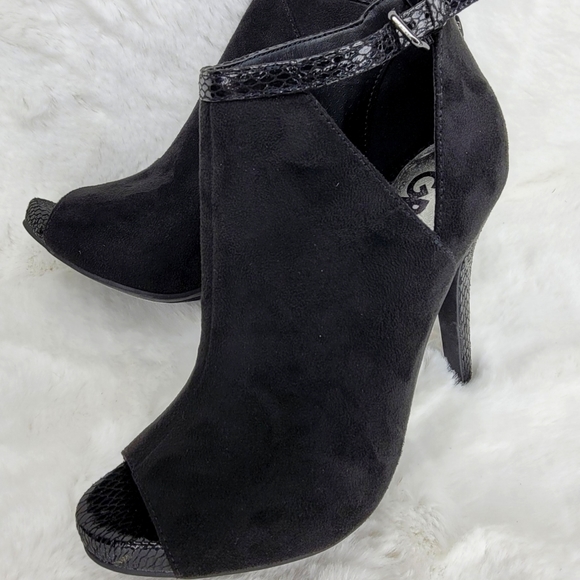 NWT Bootie peep toe heels strap snake embossed suede comfortable GBG Los Angeles - Picture 1 of 10